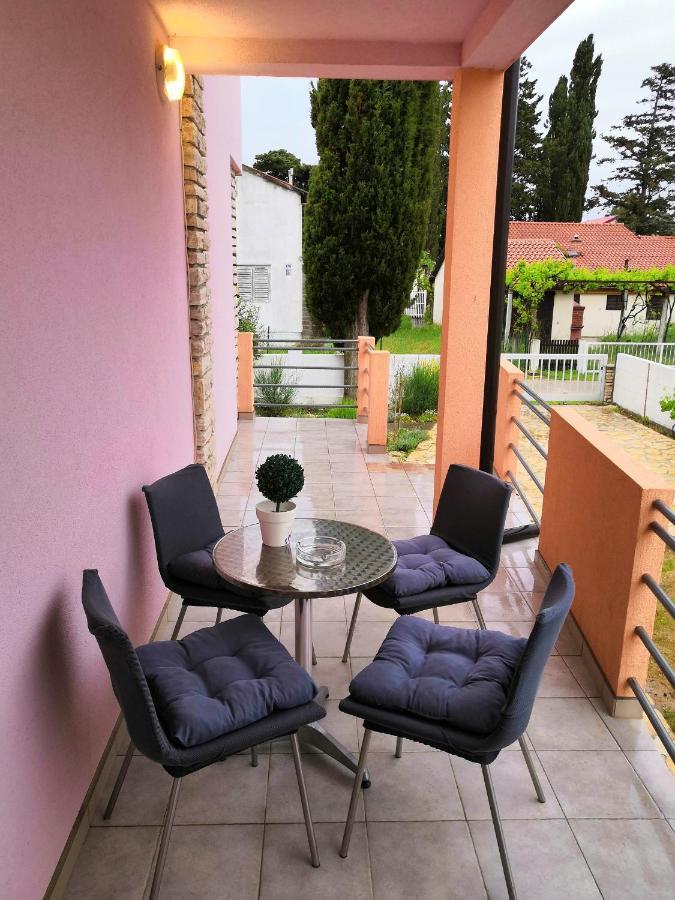 Cypress Tree Holiday Apartments Privlaka  Exteriér fotografie